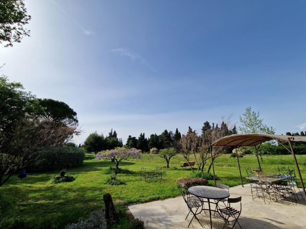 Ancien Mas Du Moulin Bed & Breakfast Eygalieres  Luaran gambar
